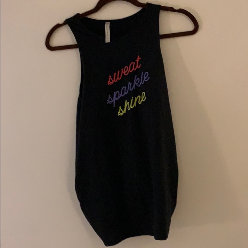 Fabletics top